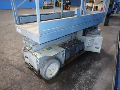 Mayville Engineering Co 800 Lbs Scissor Lift