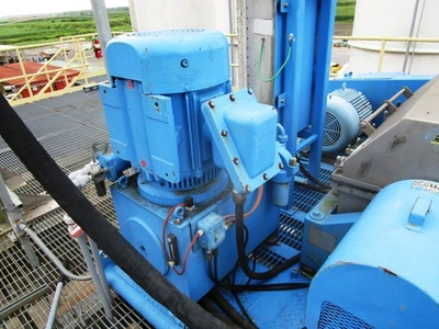 Hutchison-Hayes 5500 fully hydraulic XP oilfield skid, 316SS.
