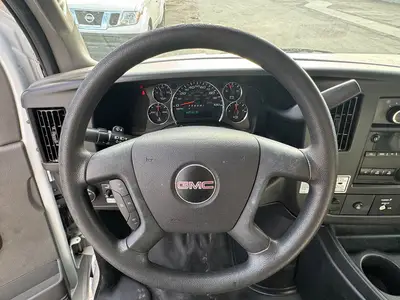 Used 2019 GMC SAVANA CUTAWAY Box trucks Florida US | Truck and Van Outlet #1509156