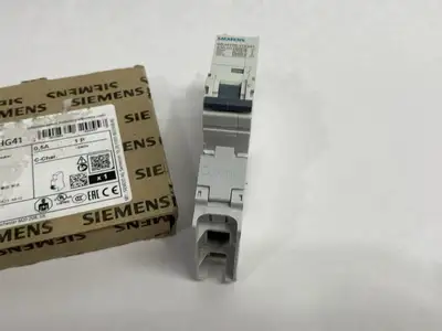 USED SIEMENS MINIATURE CIRCUIT BREAKER 1-POLE 0,5A C-CHAR.