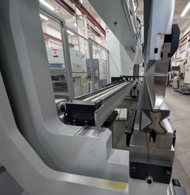 New | Build-to-Order DURMA AD-S 40220 Press Brakes Minnesota US | SOMINN MACHINERY SALES #1310693
