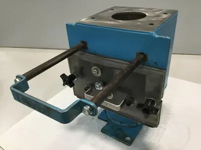 USED BUNTING MAGNET109