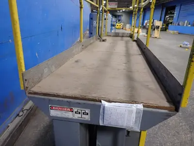 USED STRATOLIFT INC CRX18