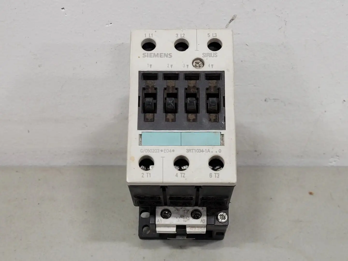 USED SIEMENS 3RT1034-1AK60