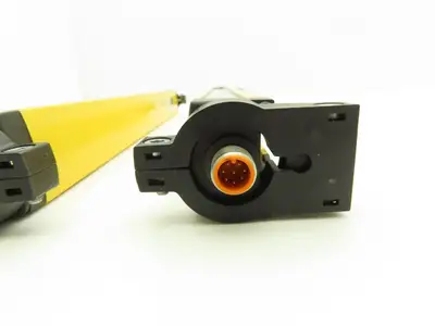 Sick C41E-0301BG300 | C41S-0301AA300 C4000 Light Curtain Sender/Receiver Set M12