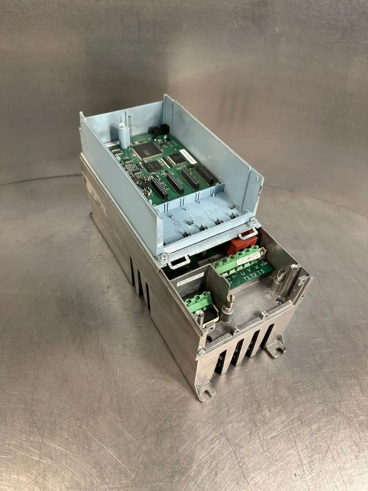 Eaton SVX002A1-4A1B1 Nema Type 1/IP-21 (7.5.3)