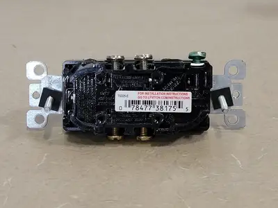 USED LEVITON T5325-E