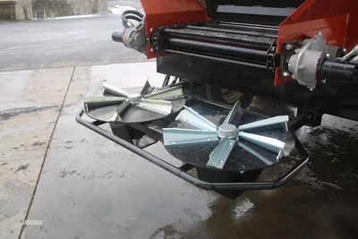 New | in-Stock 2026 PEQUEA SP400 Manure Spreaders Pennsylvania US | Zimmerman Farm Service #1410443