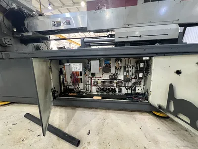 1998 VAN DORN 300HT30 Plastic Injection Mold | Universal Press & Machinery (UPM) (11)