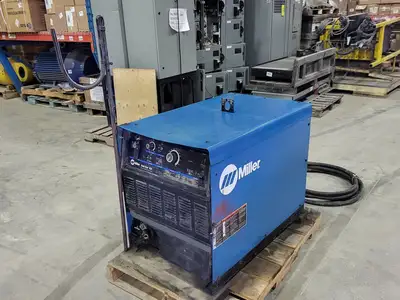 Gold Star 452 CC DC Welding Power Source