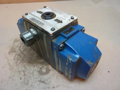 USED VICKERS DG4S-5-3C-W-B-11