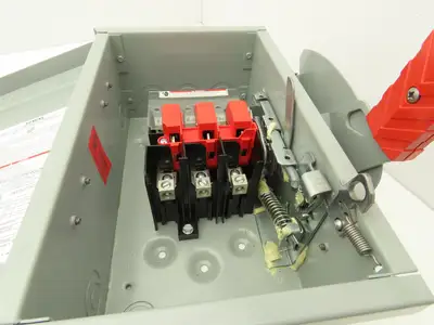 Siemens HNF361 Heavy Duty Safety Disconnect Switch 3P 30A 600VAC 250VDC