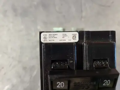 NEW CUTLER-HAMMER BAB2020H