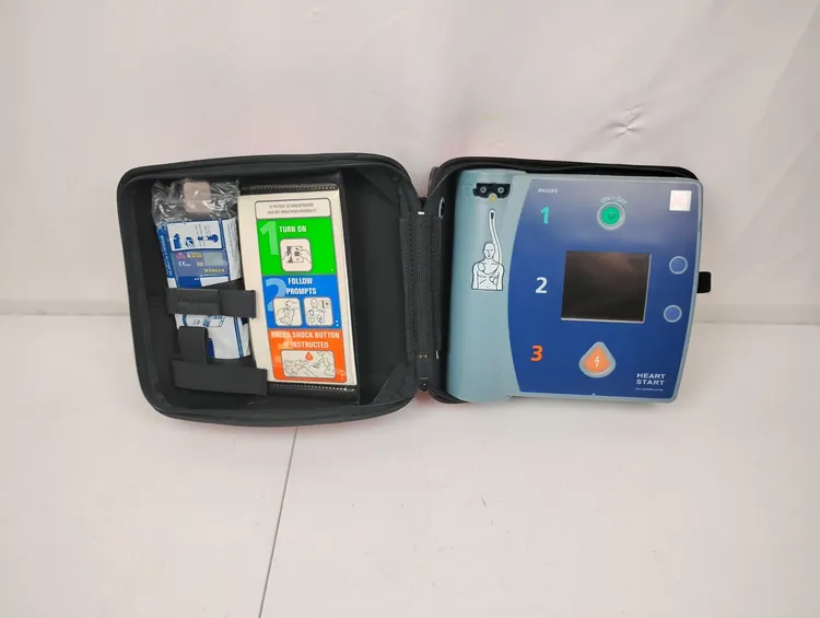 Used Philips HeartStart FR2+ Defibrillators US | Sporadic Surplus LLC #1084420