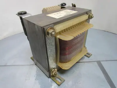 Siemens 4AM5995-0BL10-8A 1960VA LA0 Auto Transformer Pri 380-575V Sec 230V