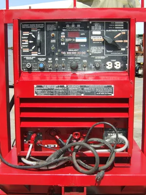 USED IDEALARC TIG 300/300