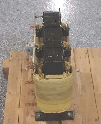 NEW SIEMENS 4AU3995-0UA11-8A TRANSFORMER 65KVA, 4AU39950UA118A