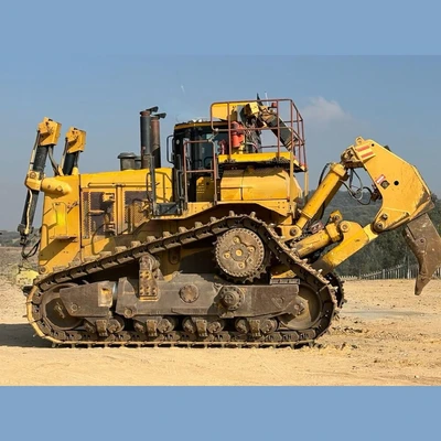 USED 2011 CATERPILLAR D11T