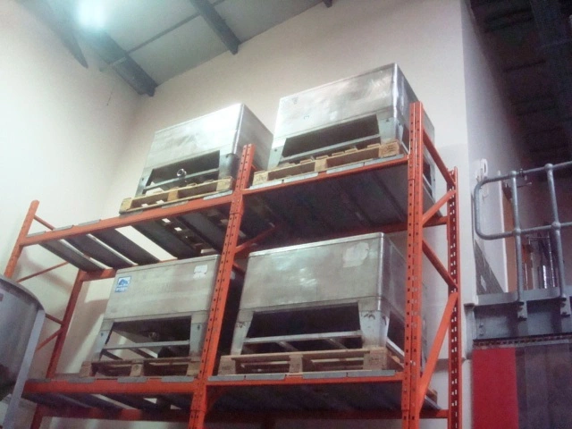 450L S/S Rectangular Bison Portable Storage Tanks