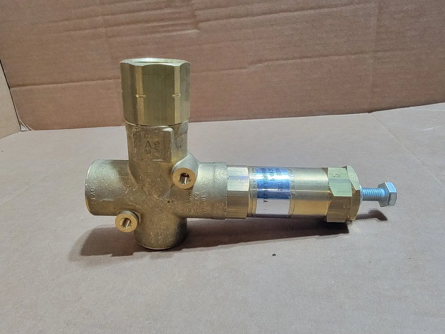 NEW CAT PUMPS 7592