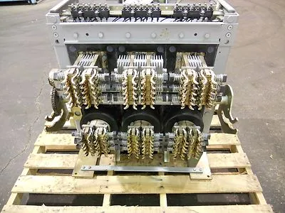 Used GE AKR-8D-100 Circuit Breakers Ohio US | Equipment Recovery Corp. #1329703