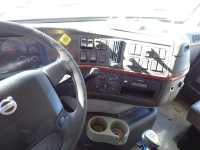 Used 2005 VOLVO VHD64F200 Dump trucks Massachusetts US | Brookside Equipment Sales #1558190