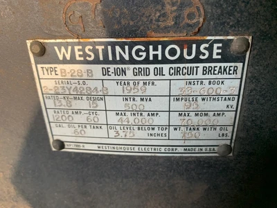 Westinghouse B-28-B Oil Circuit Breaker 1200A, 13800V, 125VDC Tr