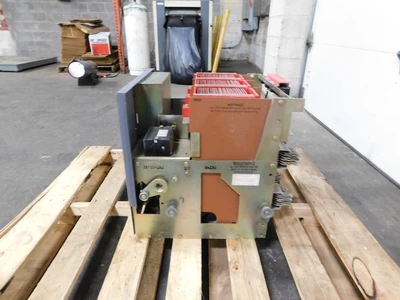 Used Westinghouse DS-206S Circuit Breakers Ohio US | Equipment Recovery Corp. #1329737