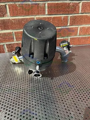 USED 4 ITT PURE-FLO STAINLESS STEEL DIAPHRAGM VALVES W/ 1.5" TO 1/2" SANITARY FITTING