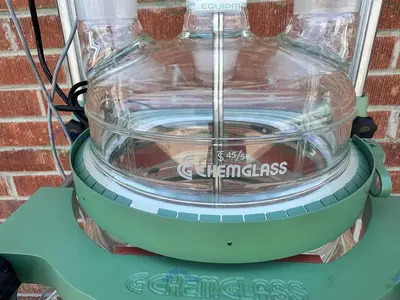 Used CHEMGLASS 20 LITER JACKETED GLASS REACTOR W/ J-KEM OVERHEAD STIRRER Reactors California US | Equipment Lab #1388409