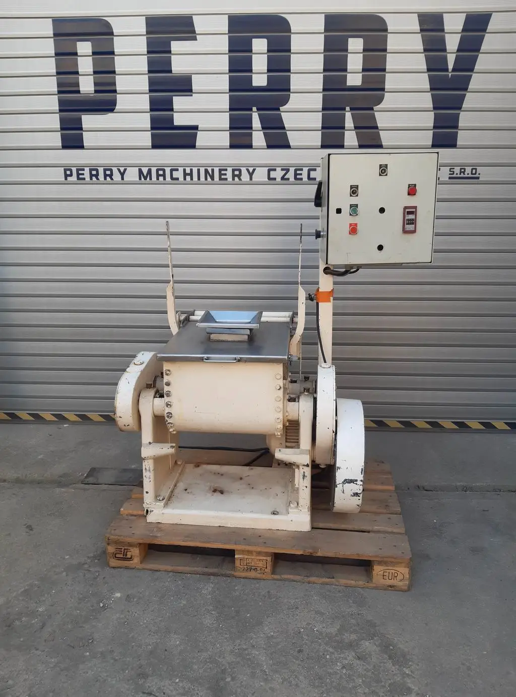 45 Litre Carbon Steel Sigma Blade Double Arm Mixer