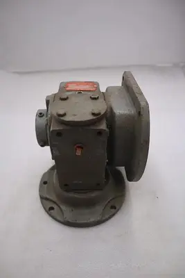 HUB CITY 0221-03660-217 MODEL 216 STYLE R GEAR REDUCER STOCK #M-67