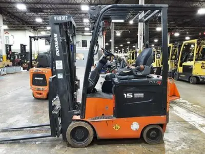 USED 2019 DOOSAN BC15S-5