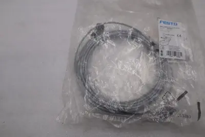 NEW Festo NEBV-Z4WA2L-R-E-2.5-N-LE2-S1/ 8047679 Connecting Cable STOCK H1576A