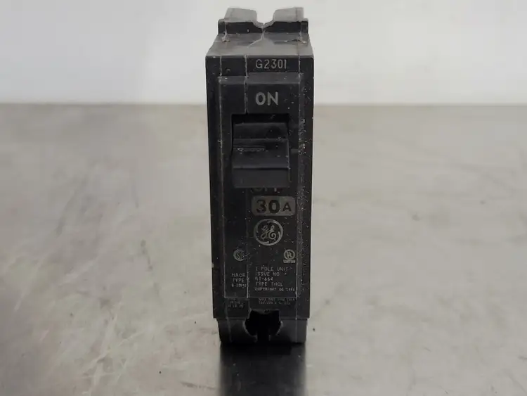 Used GENERAL ELECTRIC THQL130 Switchgears British Columbia CA | Lenmark #244766