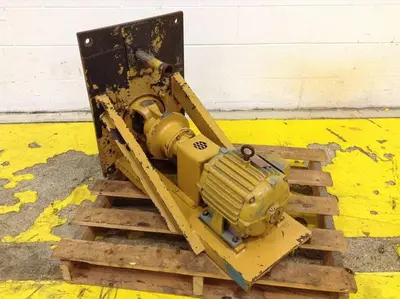 USED CARVER PUMP COMPANY 1X1-1/4X6LAV0S