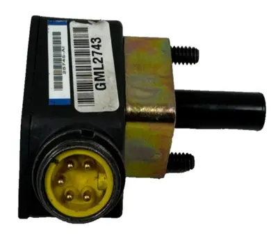 USED NAMCO EE210-31380 CYLINDICATOR SENSOR 1.250 10-30VDC 200mA
