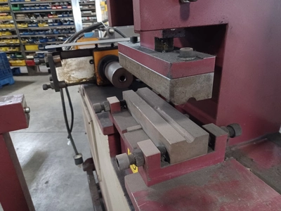 USED 2001 YLM CR 38A