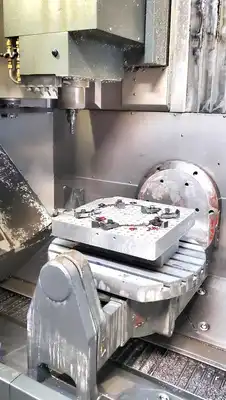 HAAS UMC-750SS Machining Centers, Vertical, (5-Axis or More) | Machnet (3)