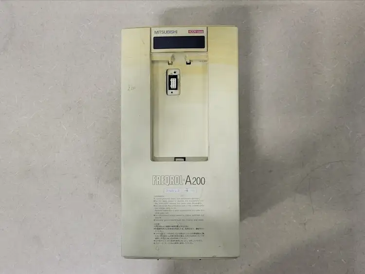 Used MITSUBISHI FR-A240-2.2K-U Switchgears British Columbia CA | Lenmark #240977