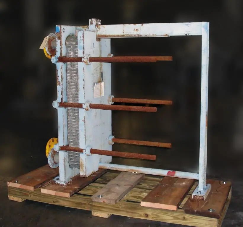 SPC7991  Heat Exchanger 122 sq.ft. APV plate heat exchanger, Stainless Steel Contact Parts