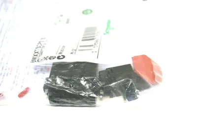 2 NEW SCHNEIDER ELECTRIC BMX-XTS-CPS10 CONNECTORS BMXXTSCPS10