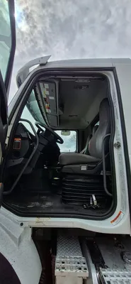 2024 VOLVO VHD84B Dump Trucks | Platinum Group (37)
