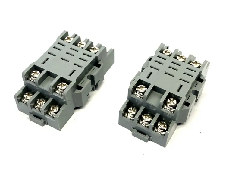 New | in-Stock IDEC 94303 Misc Electrical & Power Parts Michigan US | Maverick Industrial Sales #1395355
