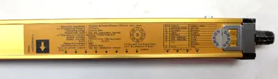 USED OMRON F3SN-A0727P25