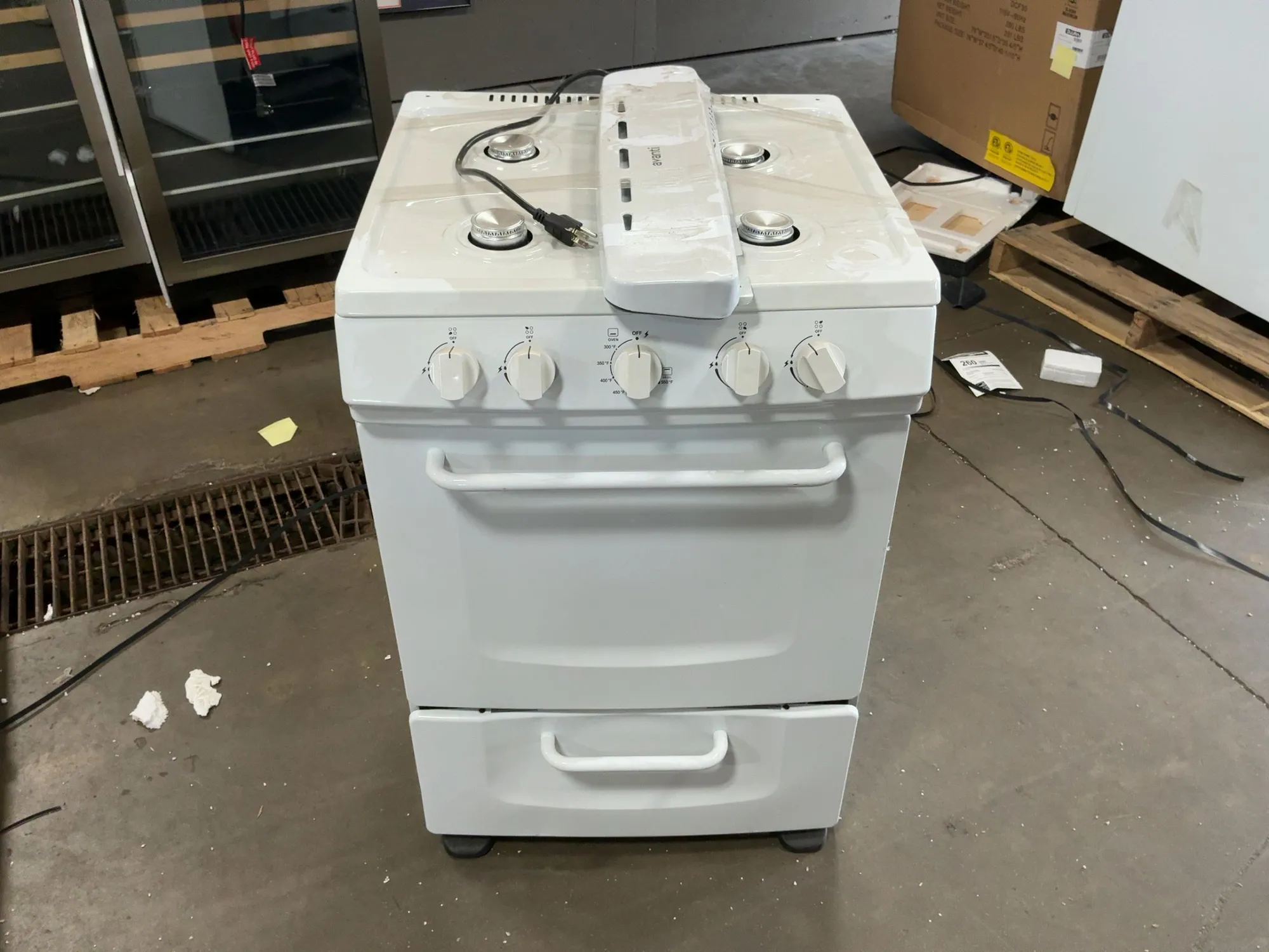Used AVANTI GRO24P0W Commercial Ranges Michigan US | Miedema Asset Management Group #1340926