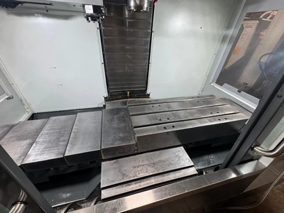 Haas HAAS VF-2SS CNC Machining Centers & Milling Machines | Amiron Machinery (7)