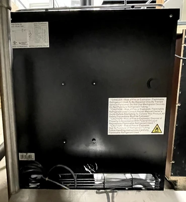 72-0426 Insignia NS-BK1TSS6 Self Conatined Beer Dispenser Cooler