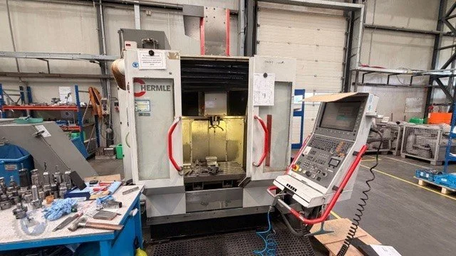 Used 2001 HERMLE C 600 V 3 AXIS Vertical Machining Centers SK | F.M.T. Group s.r.o. #1485521