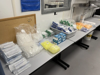 Used _UNKNOWN_ _UNKNOWN_ Supplies and Labware Rhode Island US | Federal Equipment Company #1347656